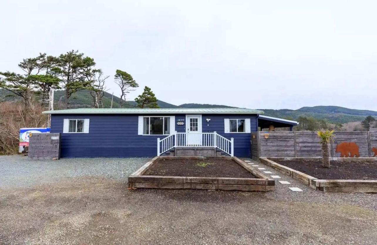 Tiki Escape W/ Amazing Mountain And Marsh Backdrop Villa Rockaway Beach Exterior foto